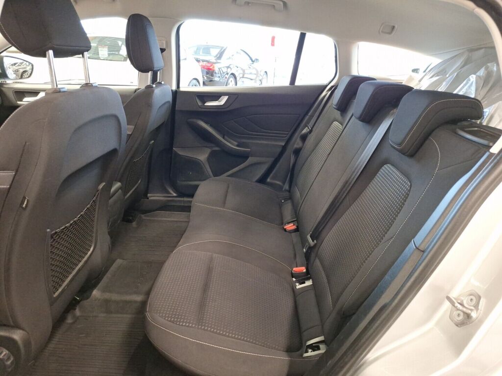Ford Focus 2019 Harmaa