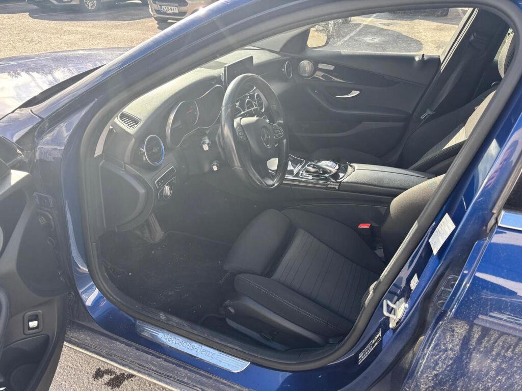 Mercedes-Benz C 2015 Sininen