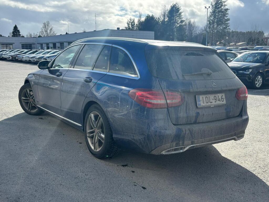 Mercedes-Benz C 2015 Sininen