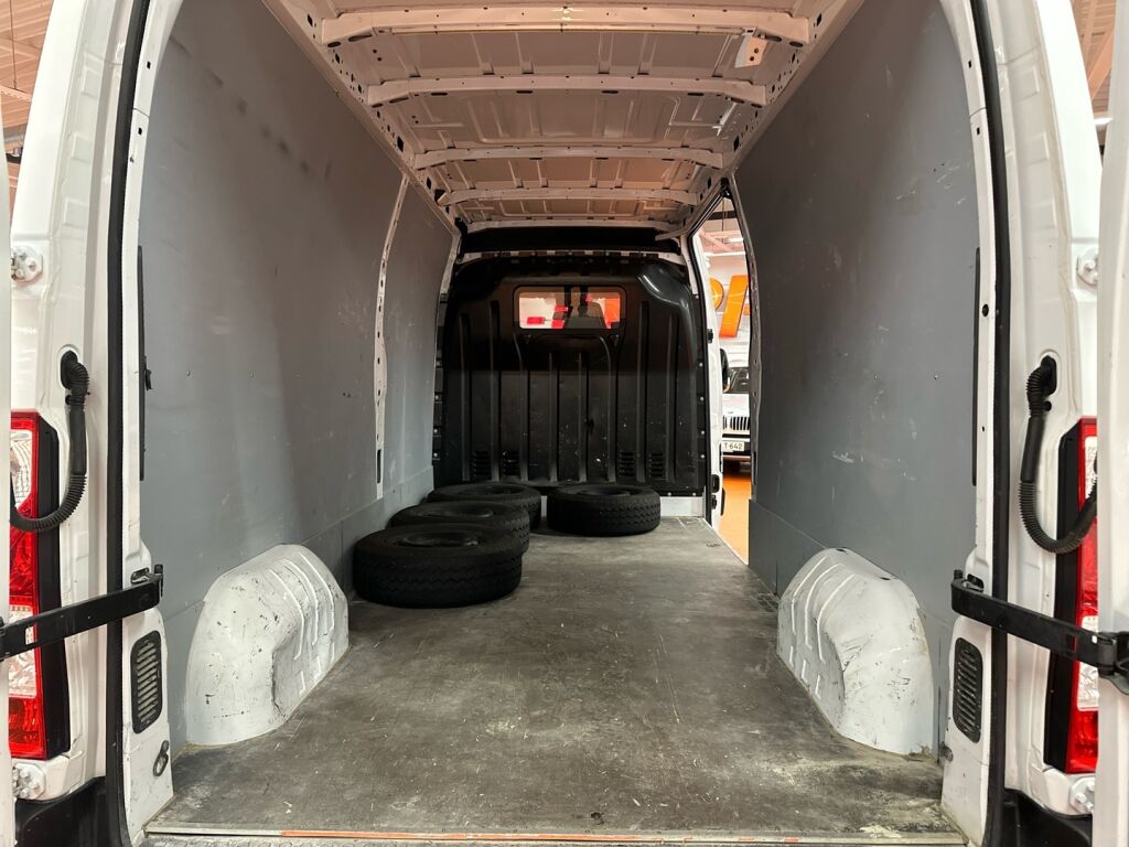 Nissan NV400 2019 Valkoinen