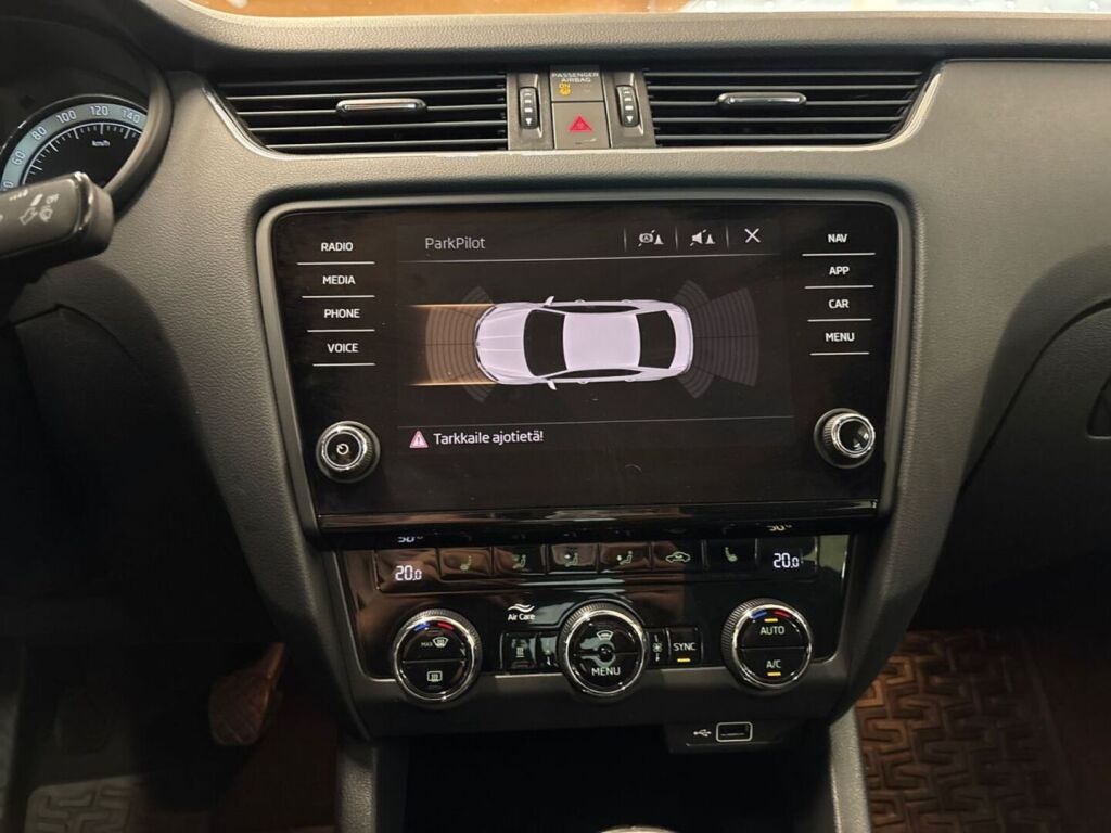 Skoda Octavia 2018 Sininen