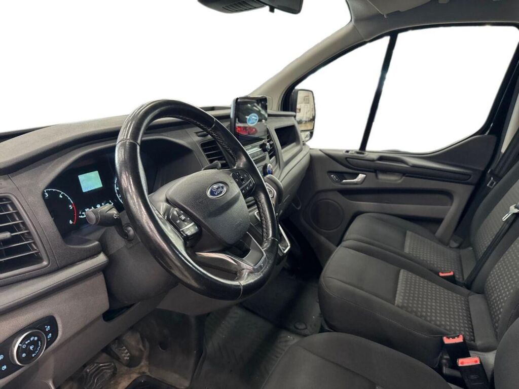 Ford Transit Custom 2018 Musta