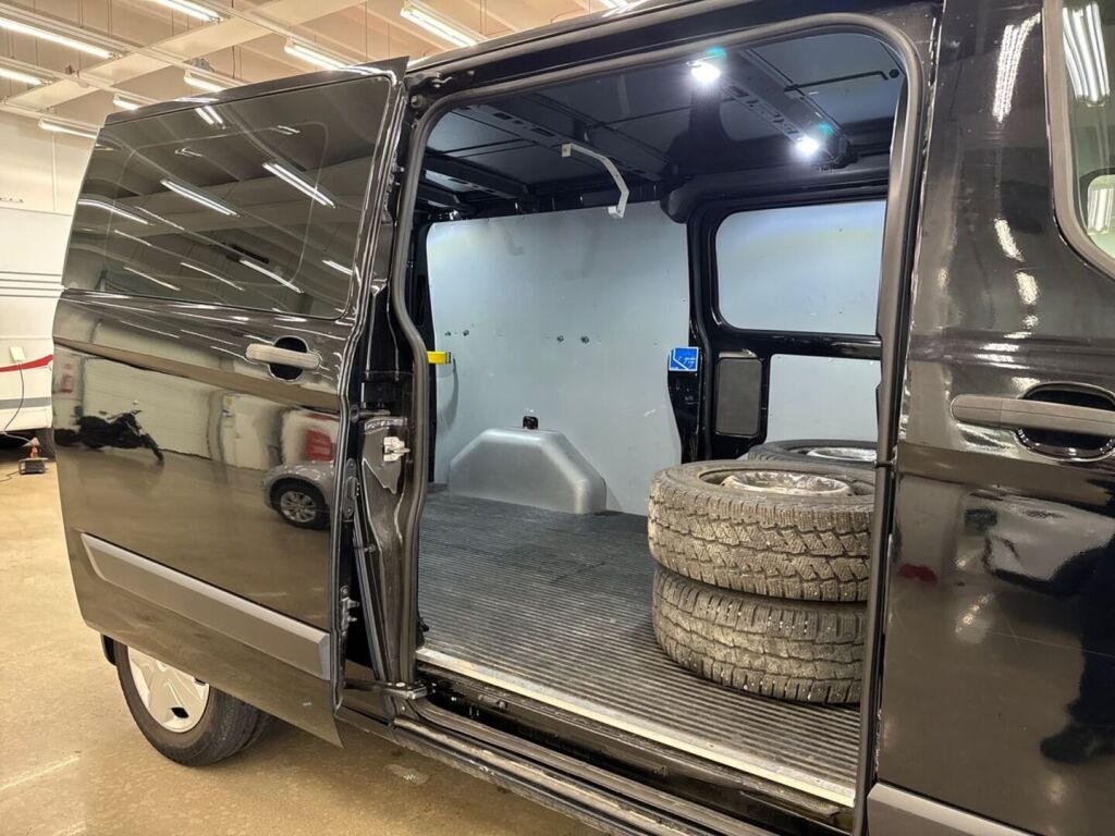 Ford Transit Custom 2018 Musta