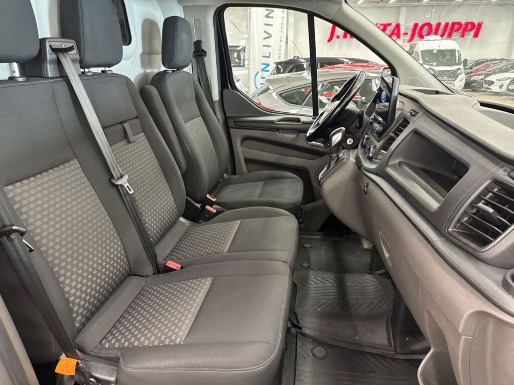 Ford Transit Custom 2018 Musta