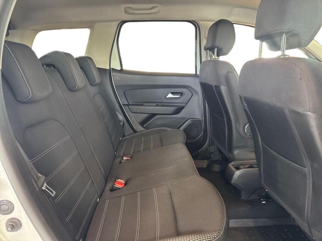 Dacia Duster 2018 Valkoinen