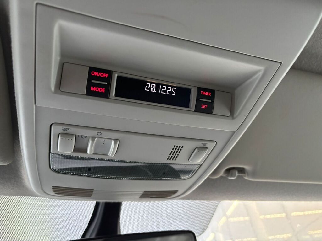 Volkswagen Transporter 2018 Musta