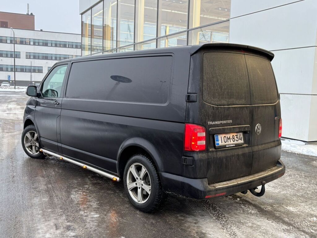 Volkswagen Transporter 2018 Musta