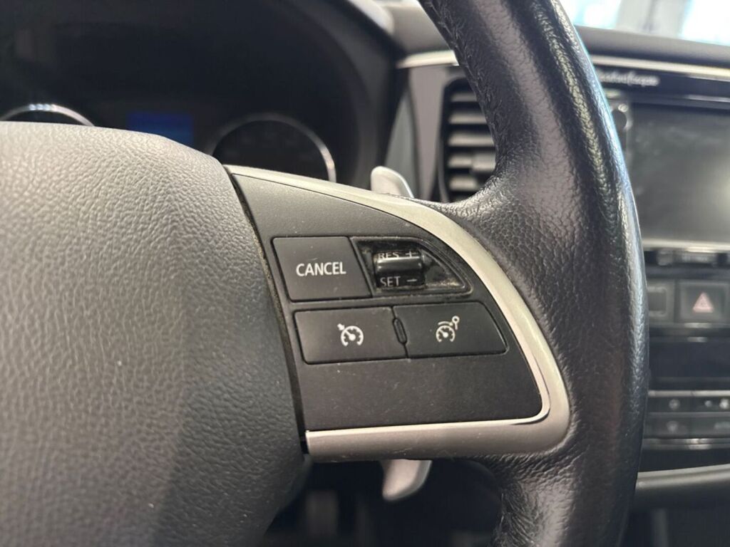 Mitsubishi Outlander PHEV 2013 Harmaa