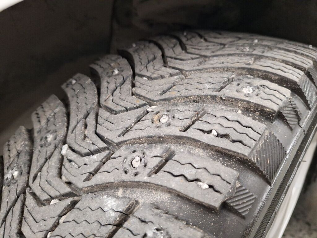 Peugeot 208 2019 Valkoinen