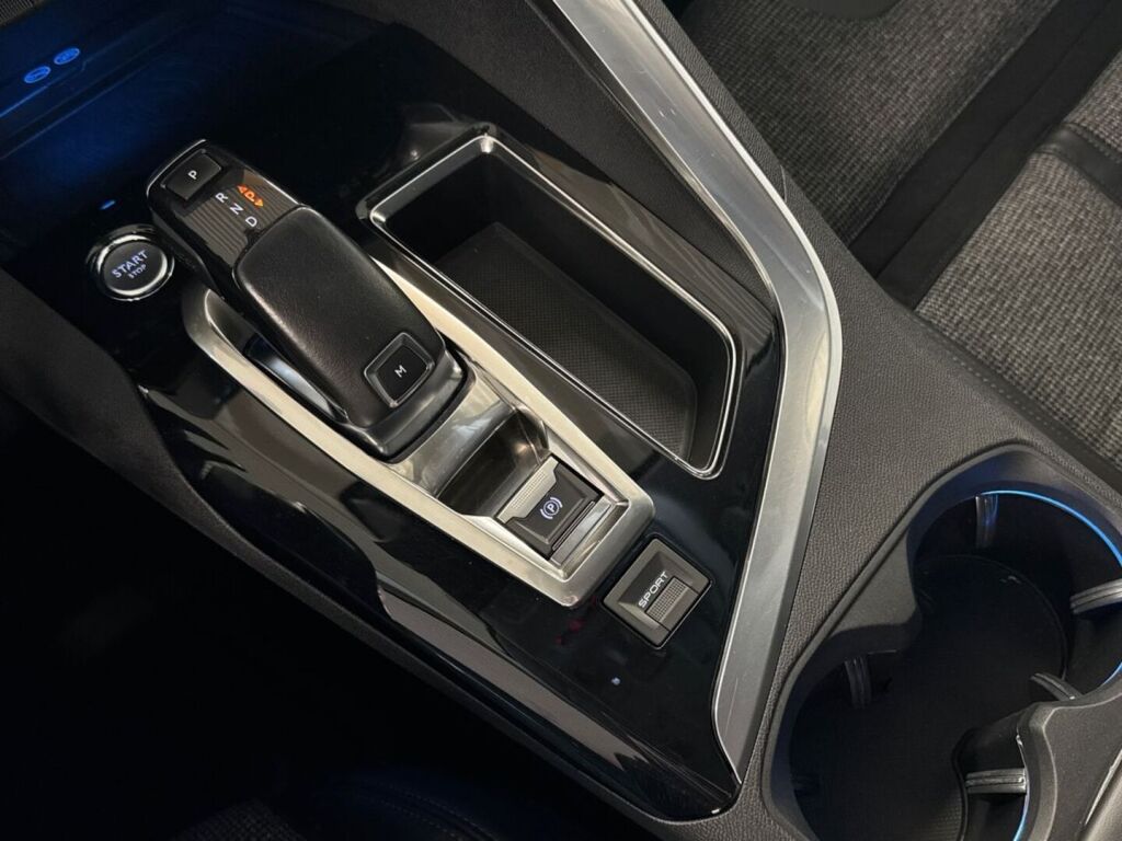 Peugeot 5008 2019 Harmaa