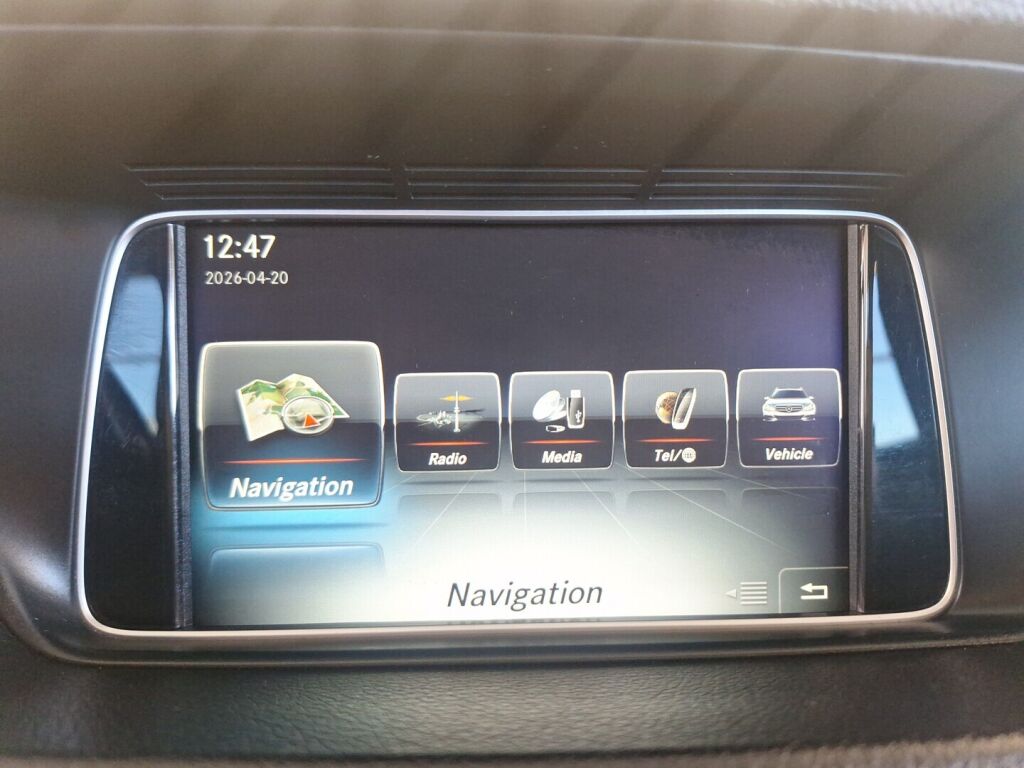 Mercedes-Benz E 2015 Musta