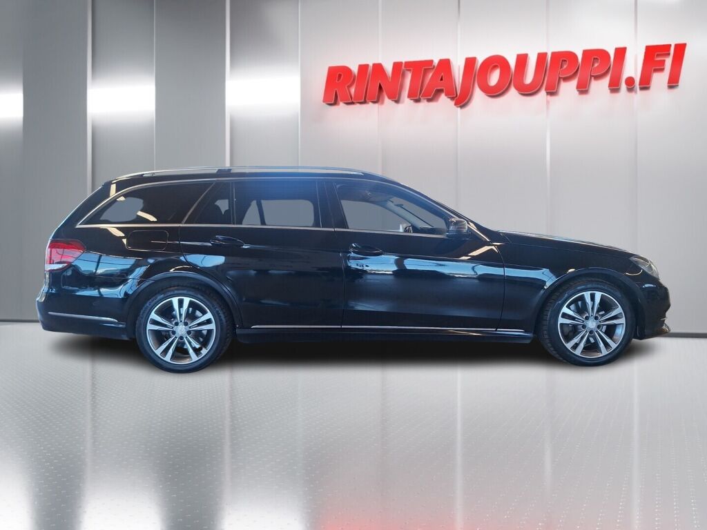 Mercedes-Benz E 2015 Musta