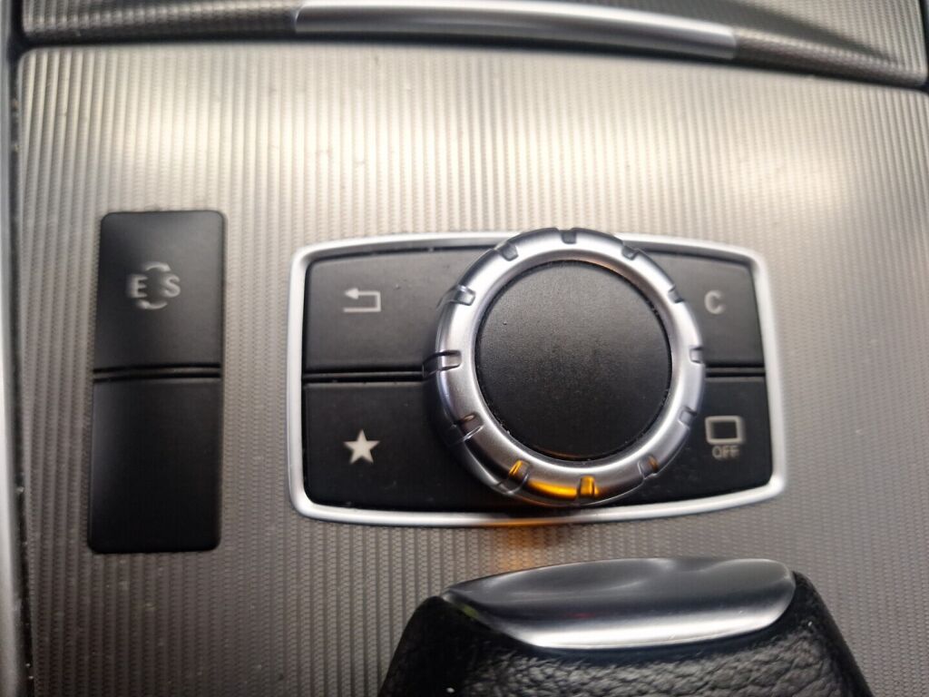 Mercedes-Benz E 2015 Musta