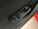 Opel Astra 2018 Punainen