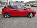 Opel Astra 2018 Punainen