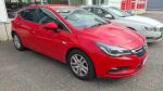 Opel Astra 2018 Punainen