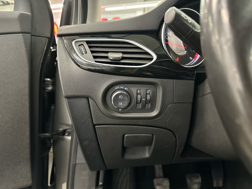 Opel Astra 2018 Harmaa