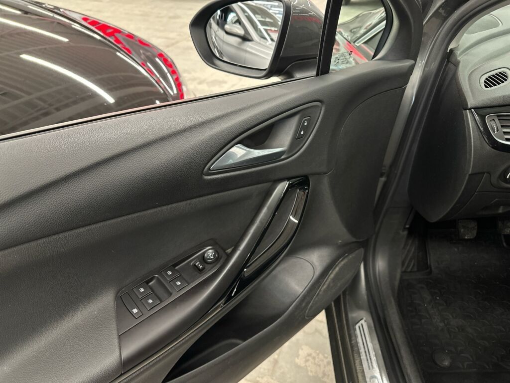 Opel Astra 2018 Harmaa