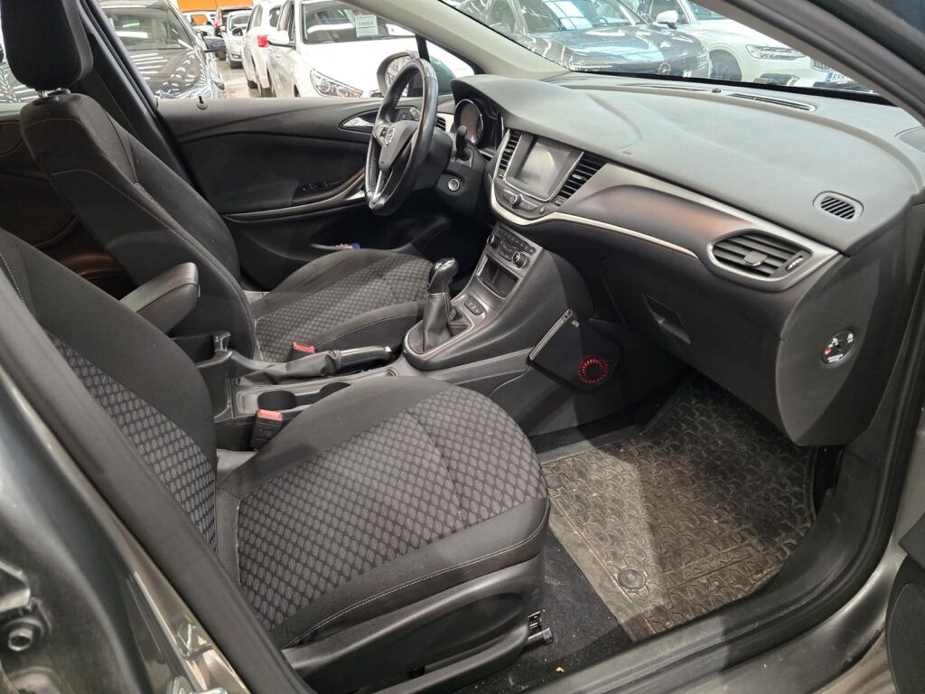 Opel Astra 2019 Harmaa