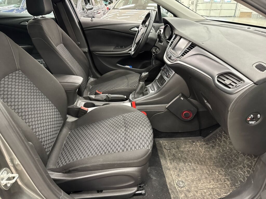 Opel Astra 2019 Harmaa