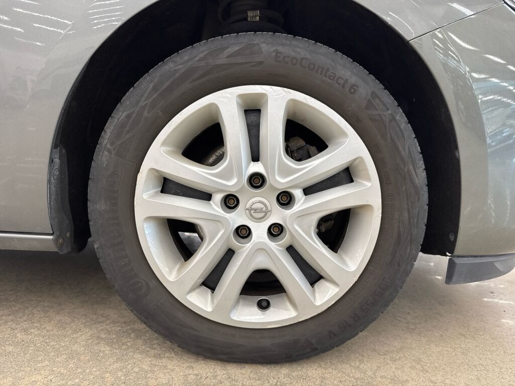 Opel Astra 2019 Harmaa