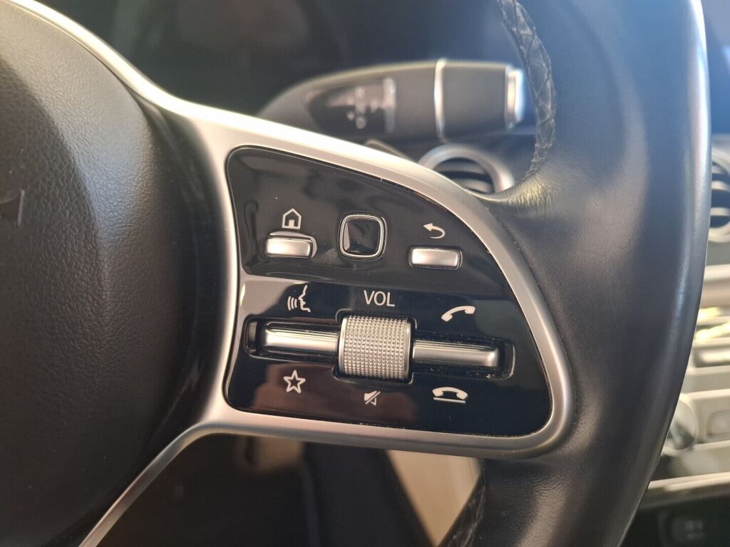 Mercedes-Benz E 2018 Sininen