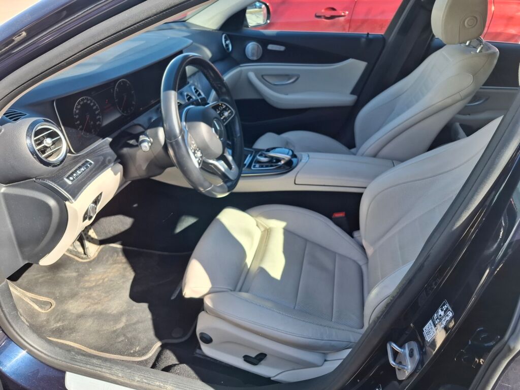 Mercedes-Benz E 2018 Sininen
