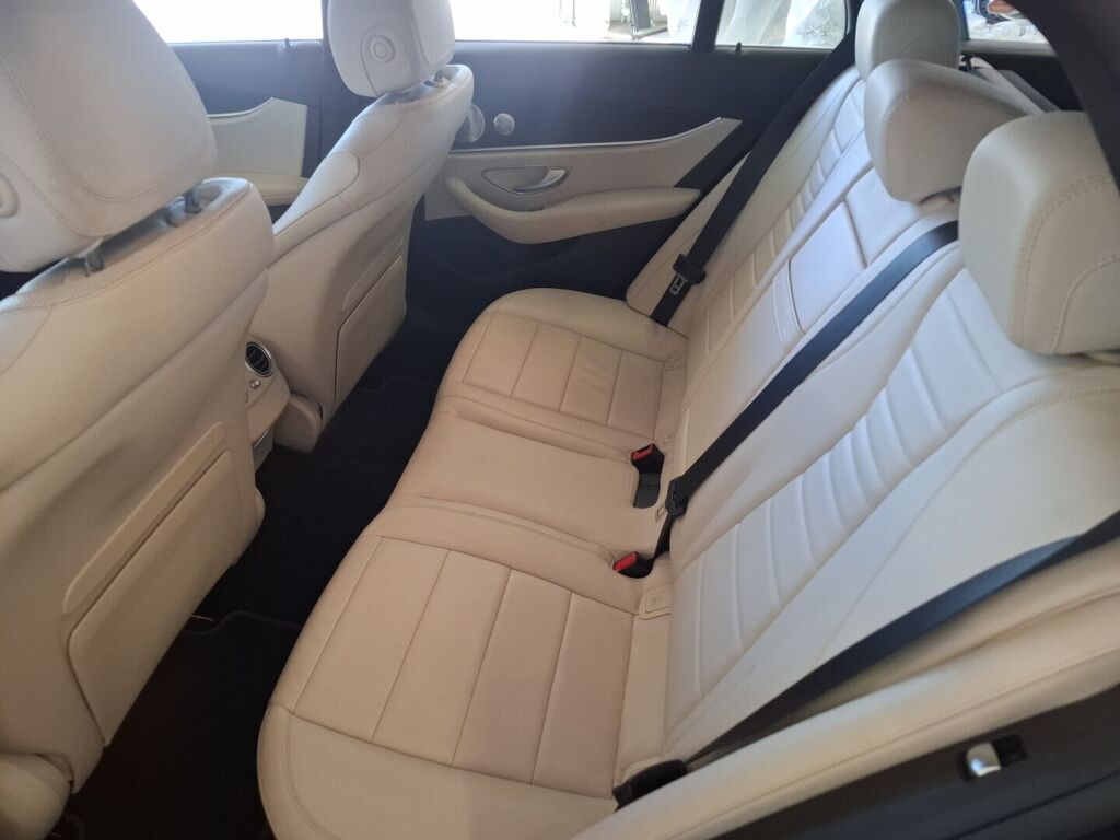 Mercedes-Benz E 2018 Sininen