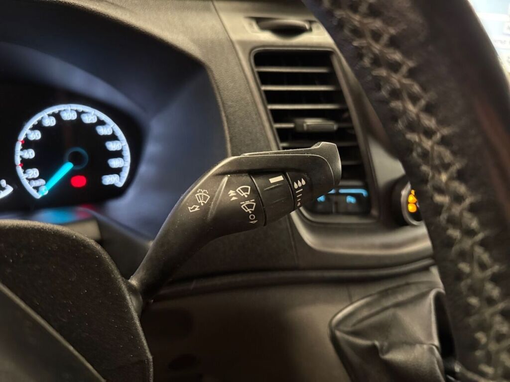 Ford Transit Custom 2019 Valkoinen