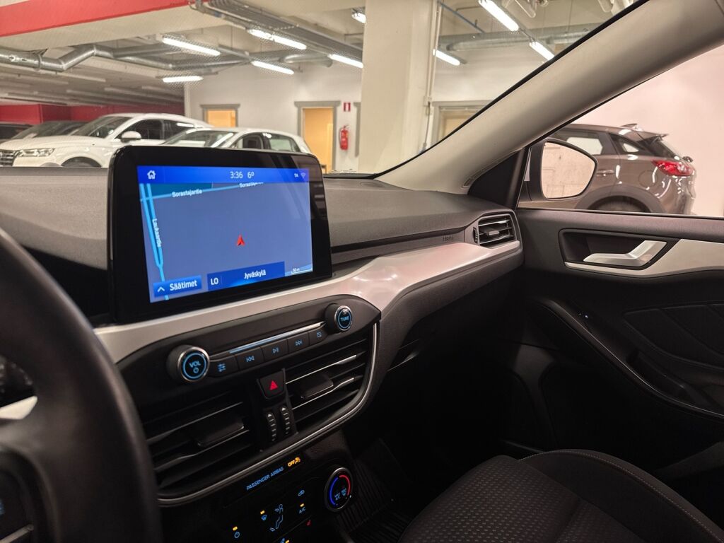 Ford Focus 2019 Valkoinen