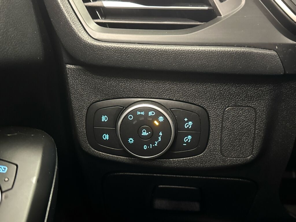 Ford Focus 2019 Valkoinen