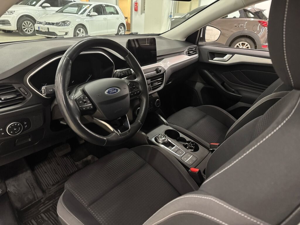 Ford Focus 2019 Valkoinen