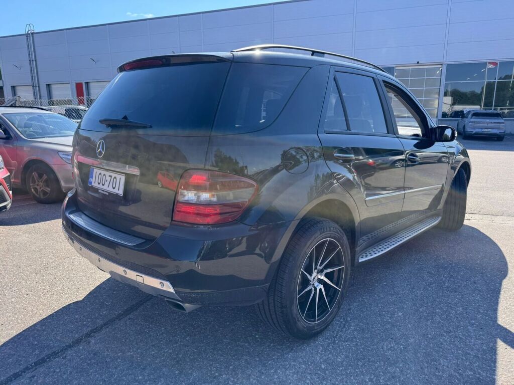 Mercedes-Benz ML 2008 Musta