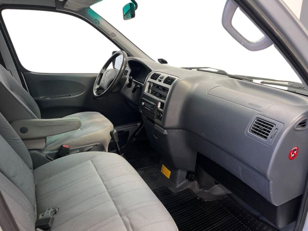 Toyota Hiace 2009 Hopea