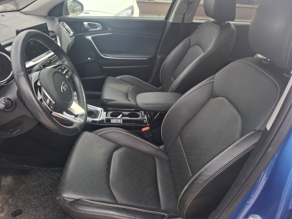 Kia Ceed 2018 Sininen