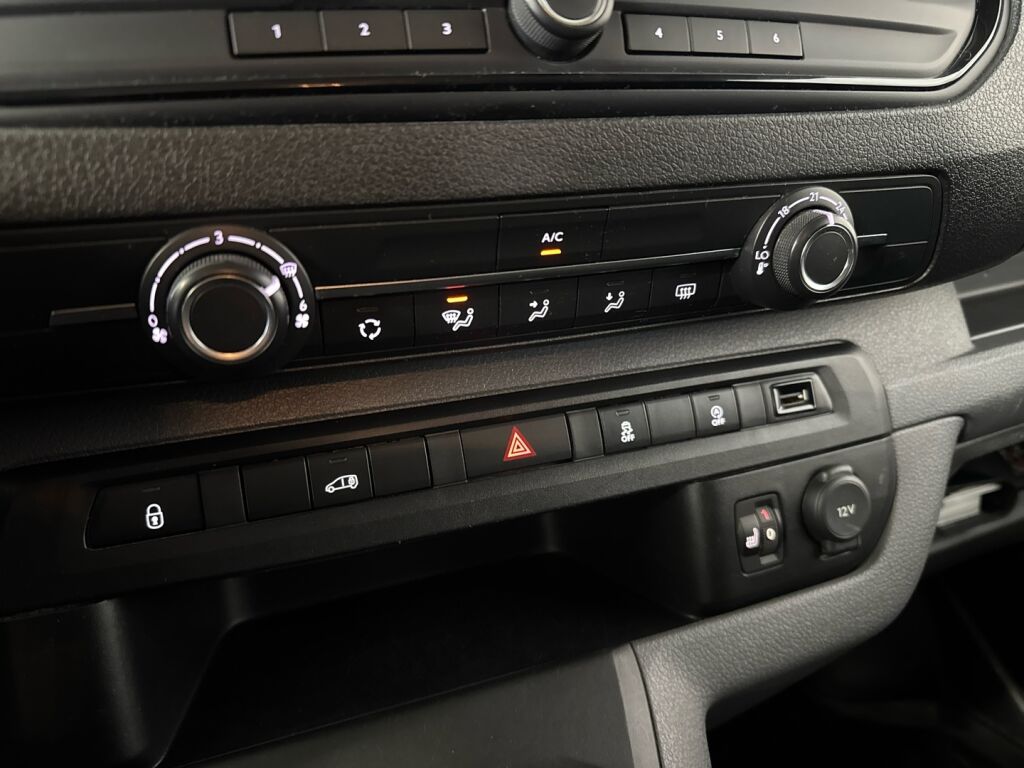 Toyota Proace 2019 Musta