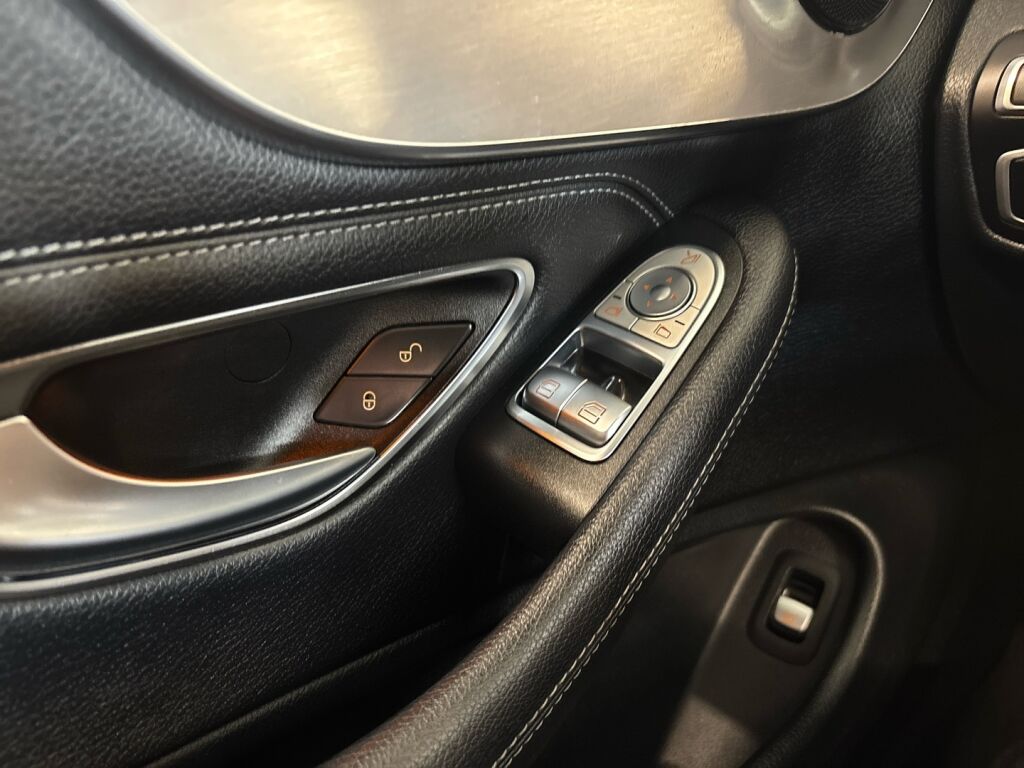Mercedes-Benz C 2018 Musta