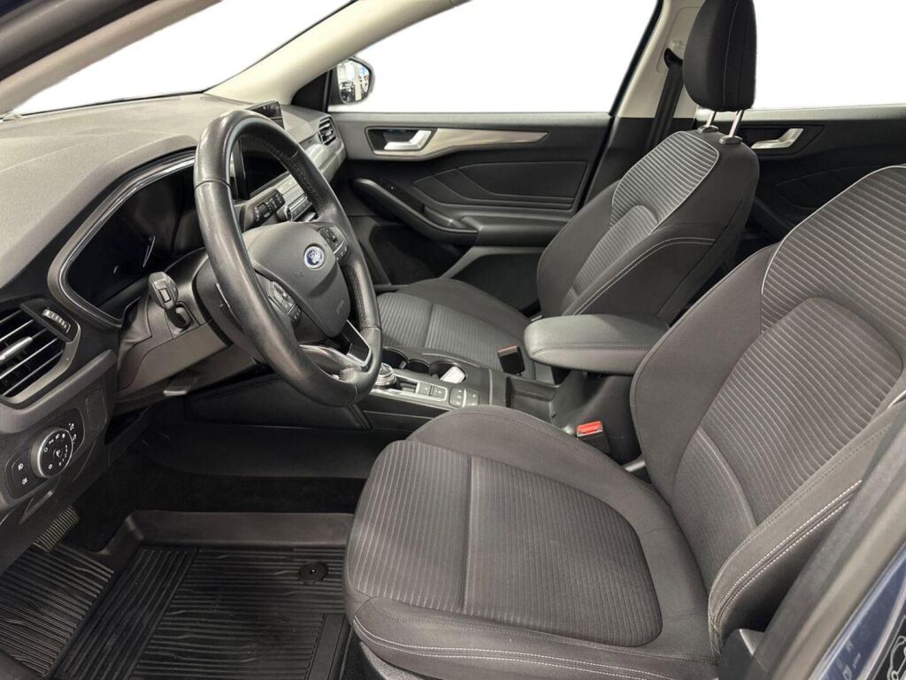 Ford Focus 2018 Sininen