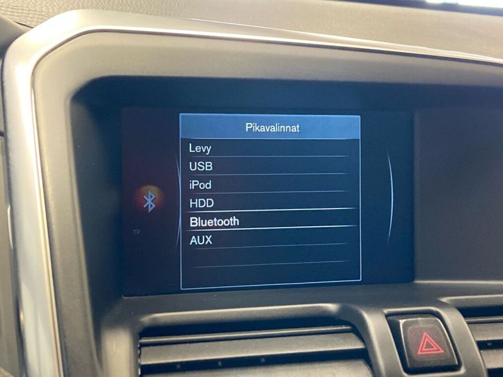Volvo XC60 2015 Musta