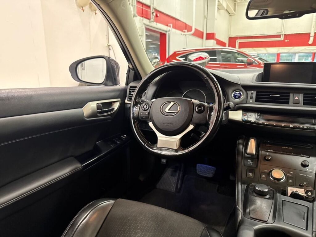 Lexus CT 2016 Valkoinen
