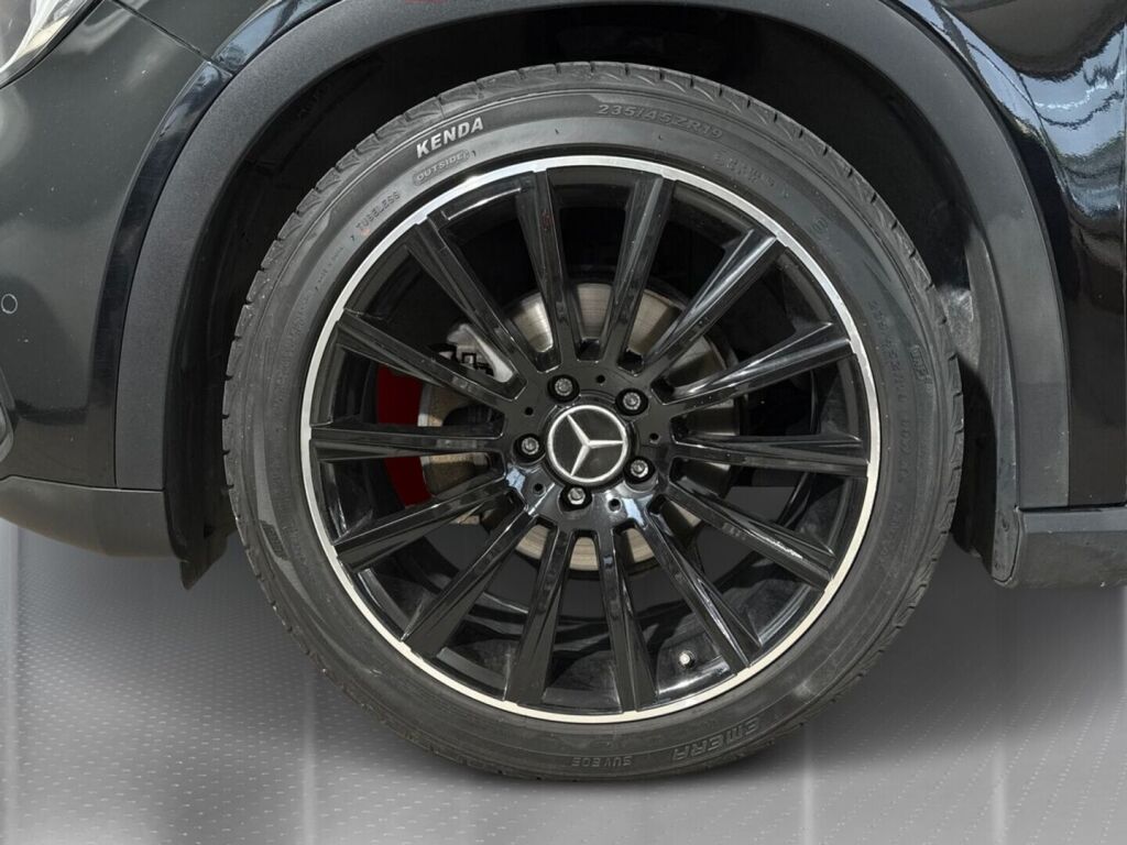 Mercedes-Benz GLA 2018 Musta
