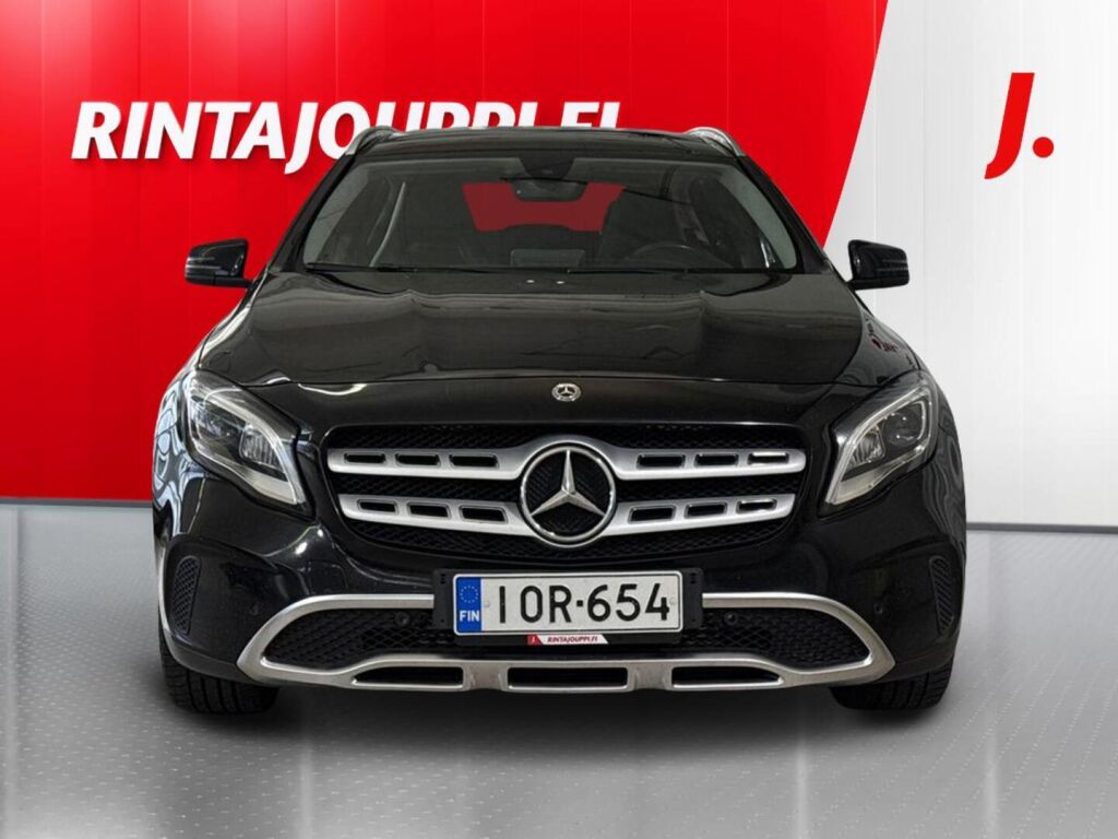 Mercedes-Benz GLA 2018 Musta