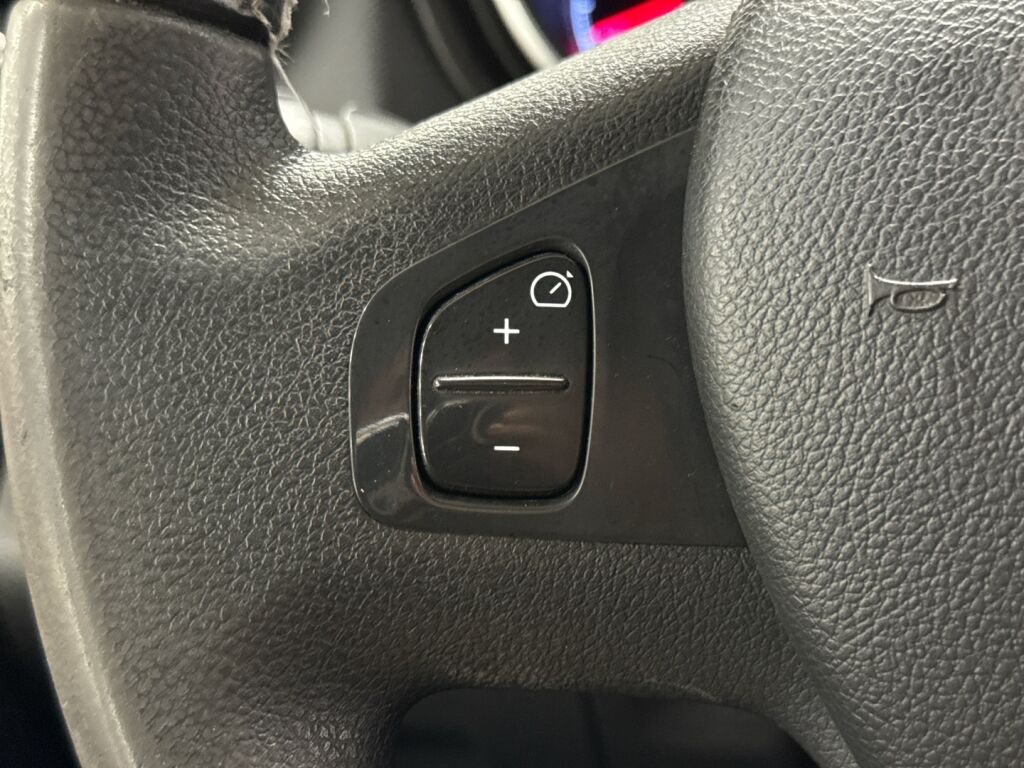 Opel Vivaro 2018 Valkoinen