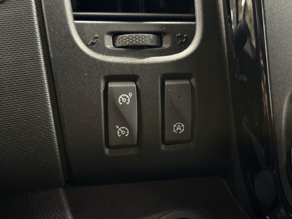 Opel Vivaro 2018 Valkoinen