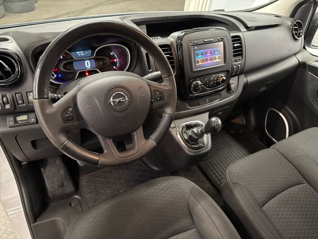 Opel Vivaro 2018 Valkoinen