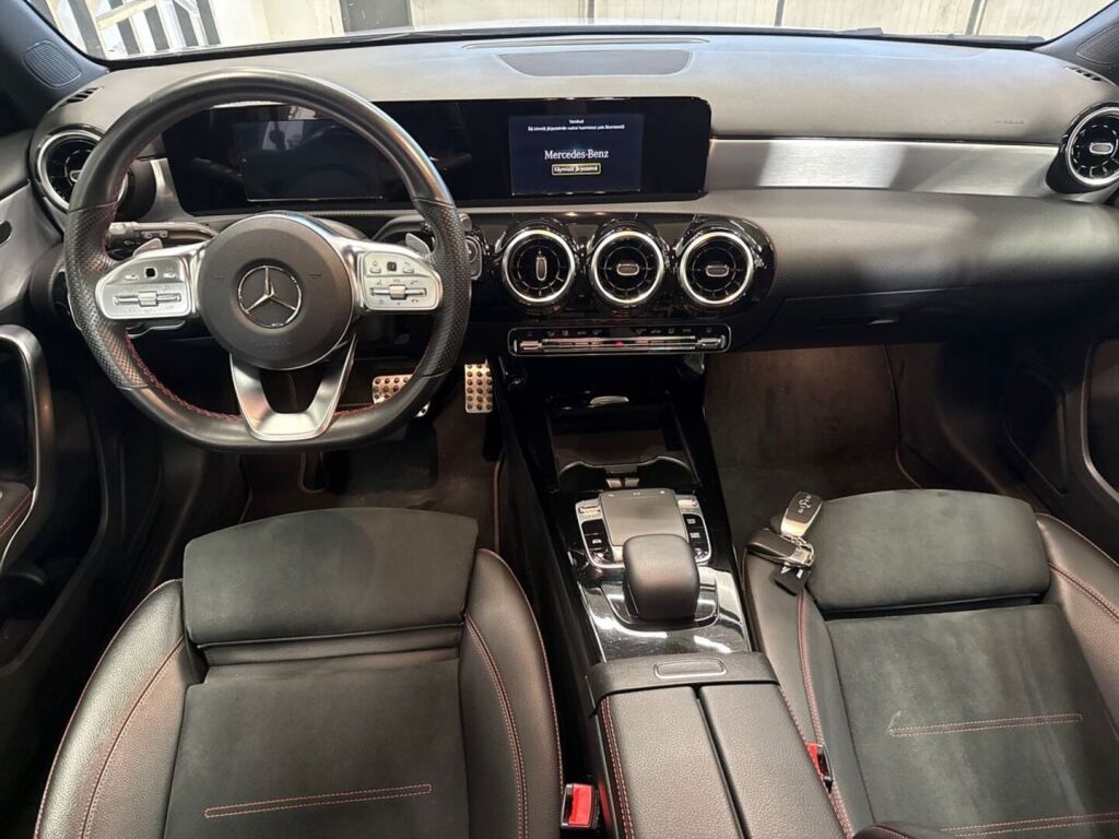 Mercedes-Benz A 2020 Harmaa