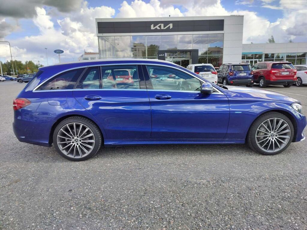 Mercedes-Benz C 2017 Sininen