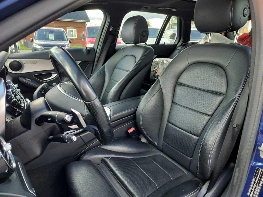 Mercedes-Benz C 2017 Sininen