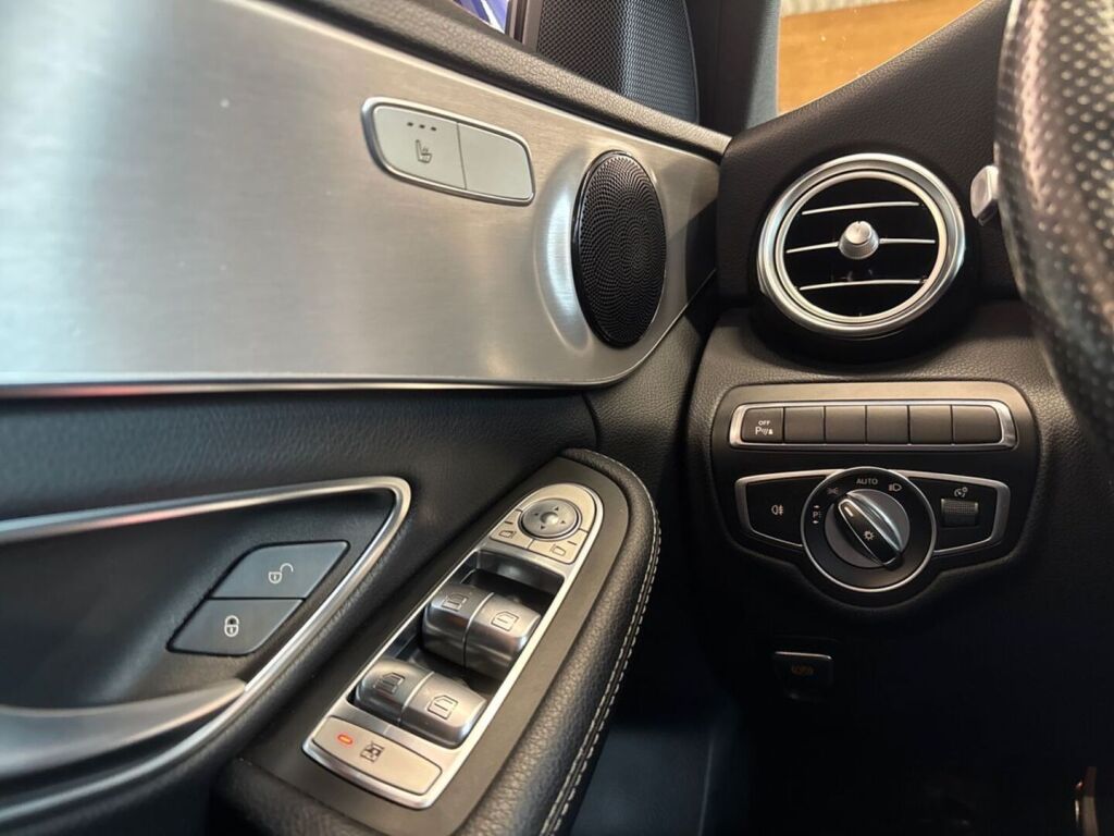 Mercedes-Benz C 2017 Sininen