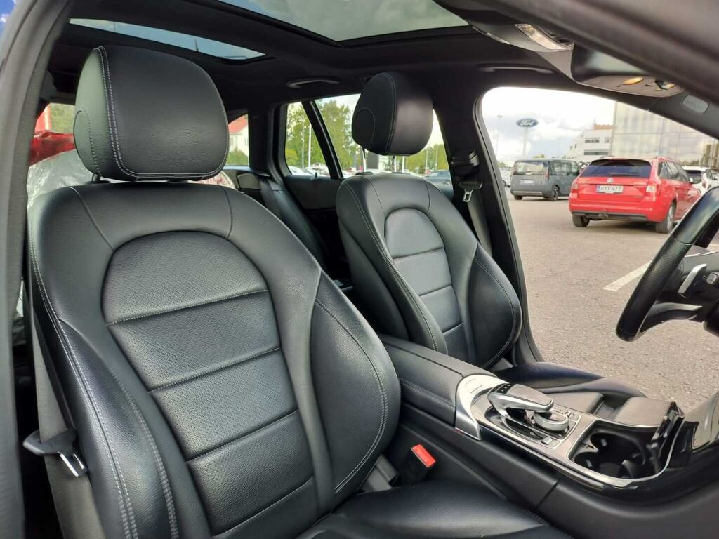 Mercedes-Benz C 2017 Sininen